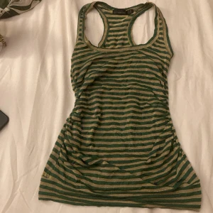 Linne - Grön/Guld linne från Zara