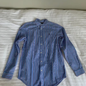 Ralph Lauren Skjorta  - Storlek: 20 (XS) Skick: 9/10 Pris: 200 