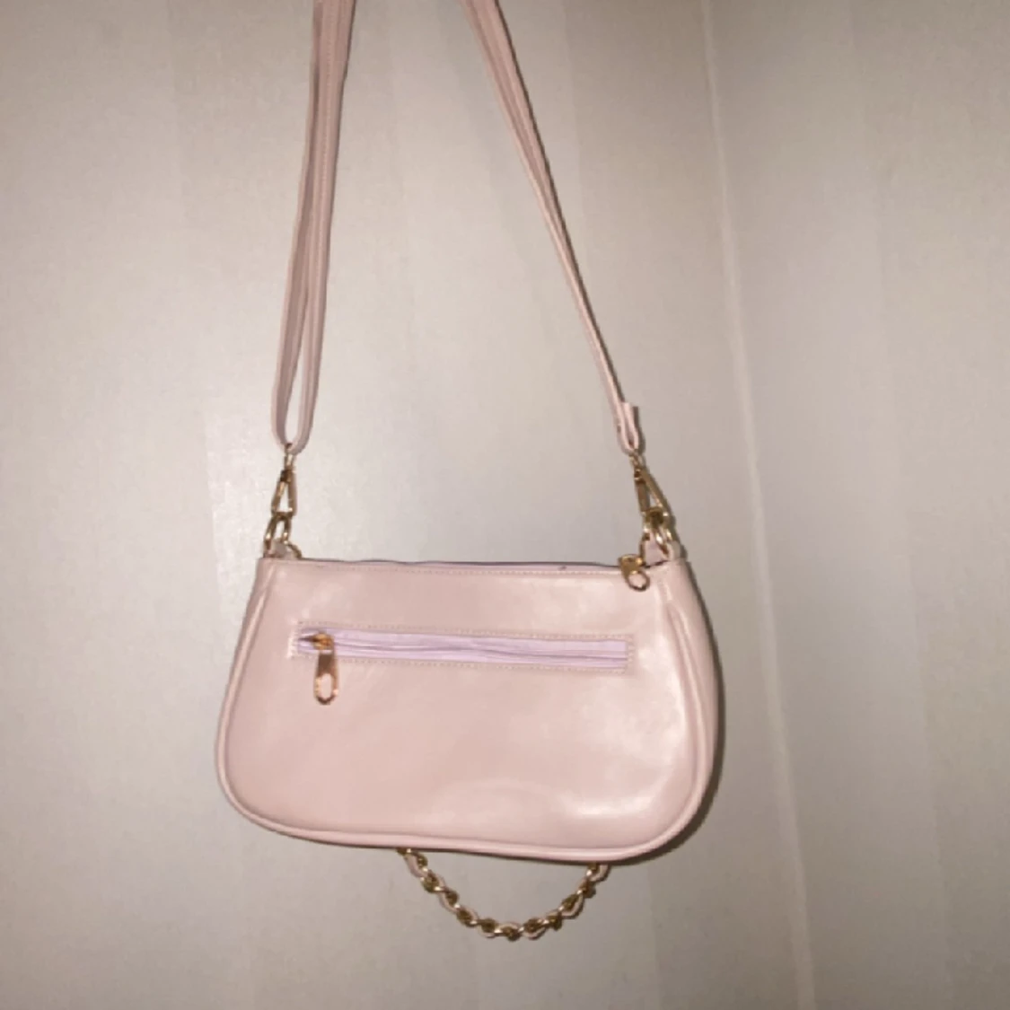 Säljer en väska🤍 - 90