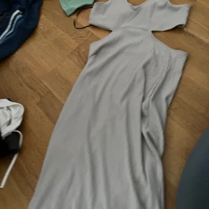 Klänning  - Söt Klänning oanvänd 