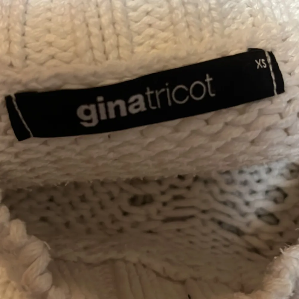 Stickad tröja från Gina tricot i fint skick 💫 Storlek XS. Tröjor & Koftor.