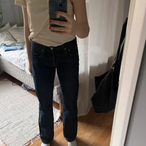 Levis 501 - Mörkblåa Levis 501!