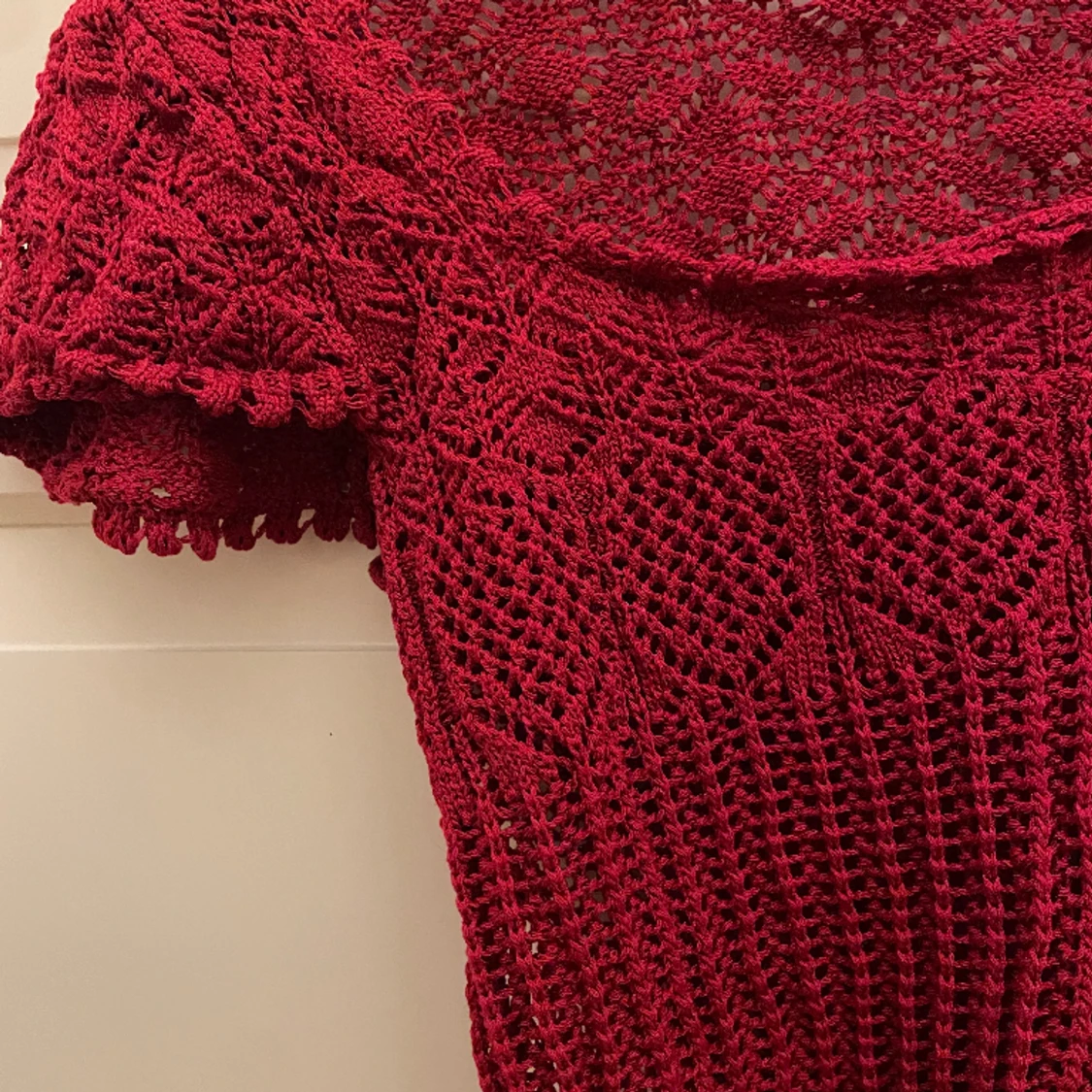 Kortärmad, stickad topp - 91