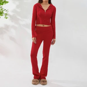 Yaz set - Ett av våra ”YAZ” set i färgen röd. Försäkra ditt köp innan de tar slut på vårt lager ❤️