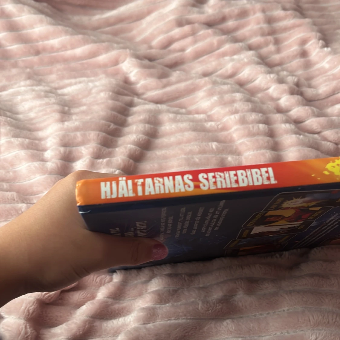 Hjälstarnas seriebibel - 92