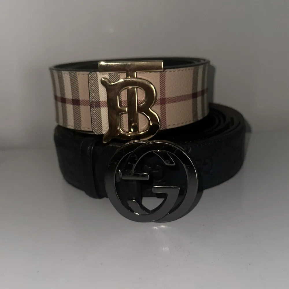 Burburry bälte 38/95 Gucci bälte 115  Båda för en pris. Accessoarer.