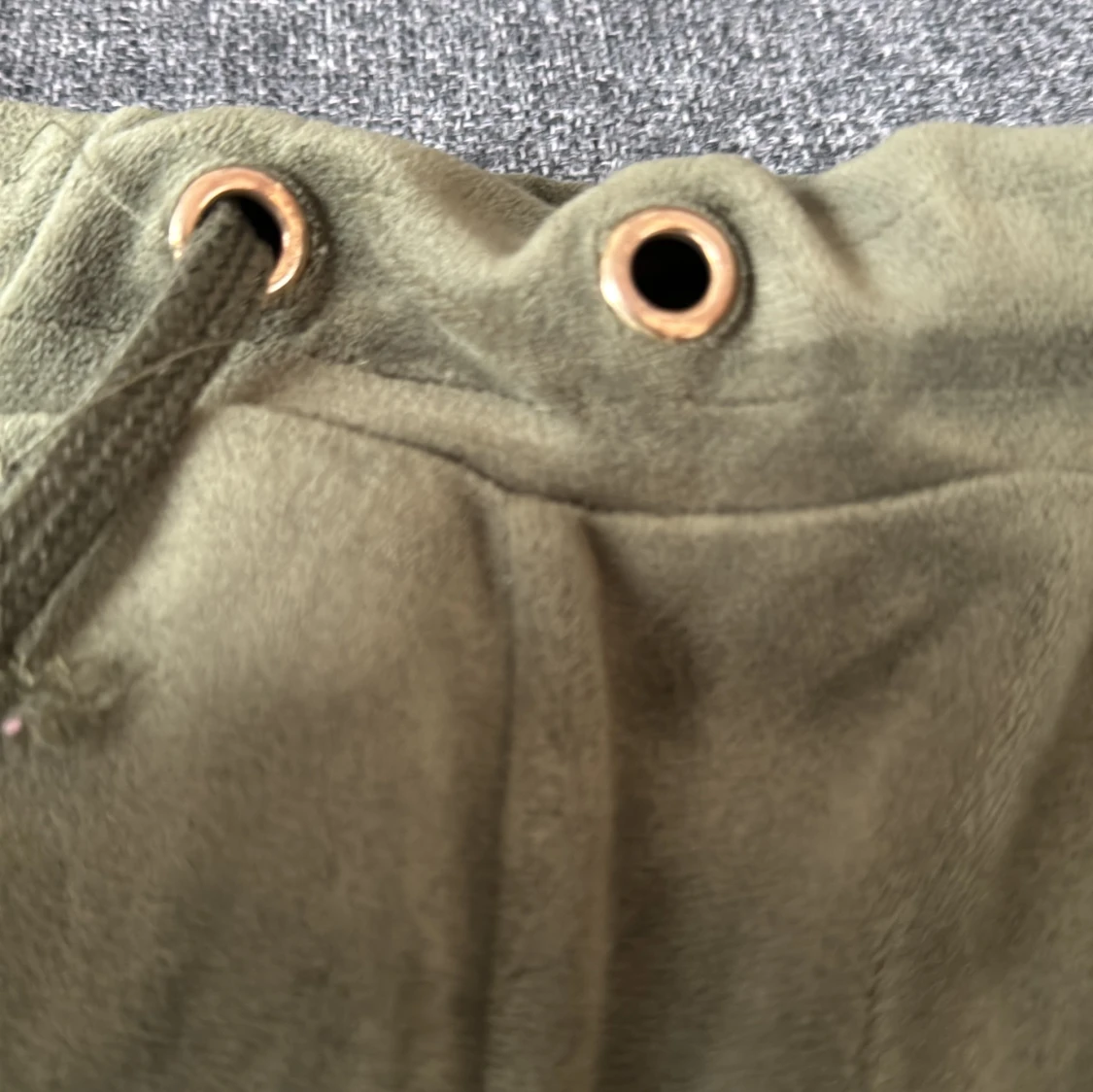 Gröna sammets byxor  - 92