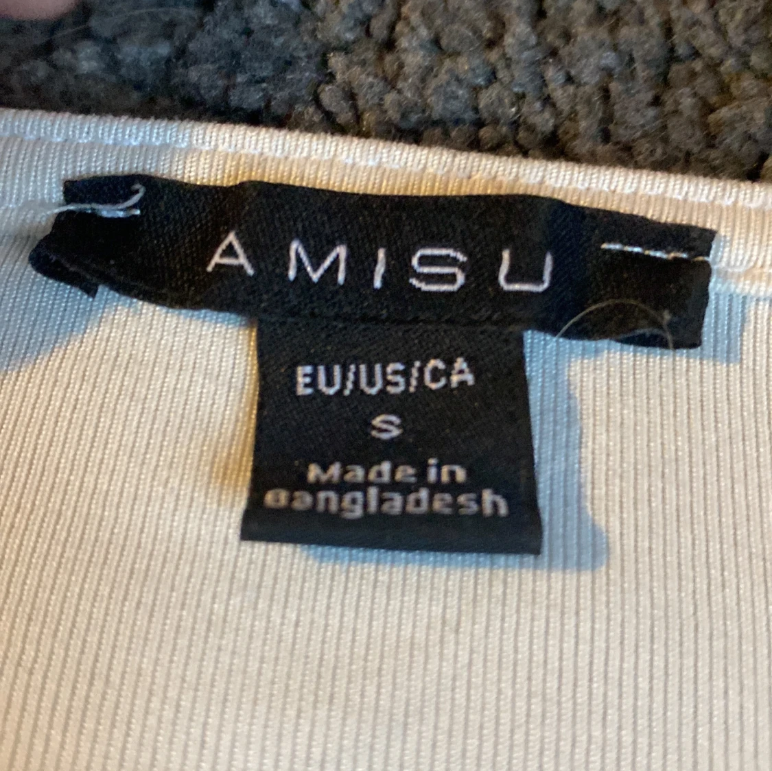 amisu top<3 - 90