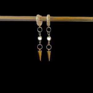 Örhängen  - Säg till om man bara vill köpa ett örhänge🥰 De kostar 125/par eller 65kr/styck💗