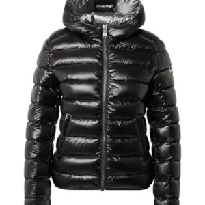 Colmar jacka  - Jättefin svart colmar jacka i storlek XS. den är i bra skick och har bara använt den några gånger❤️