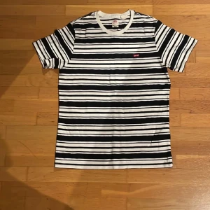 Levis t-shirt - Snygg t-shirt, fint skick 