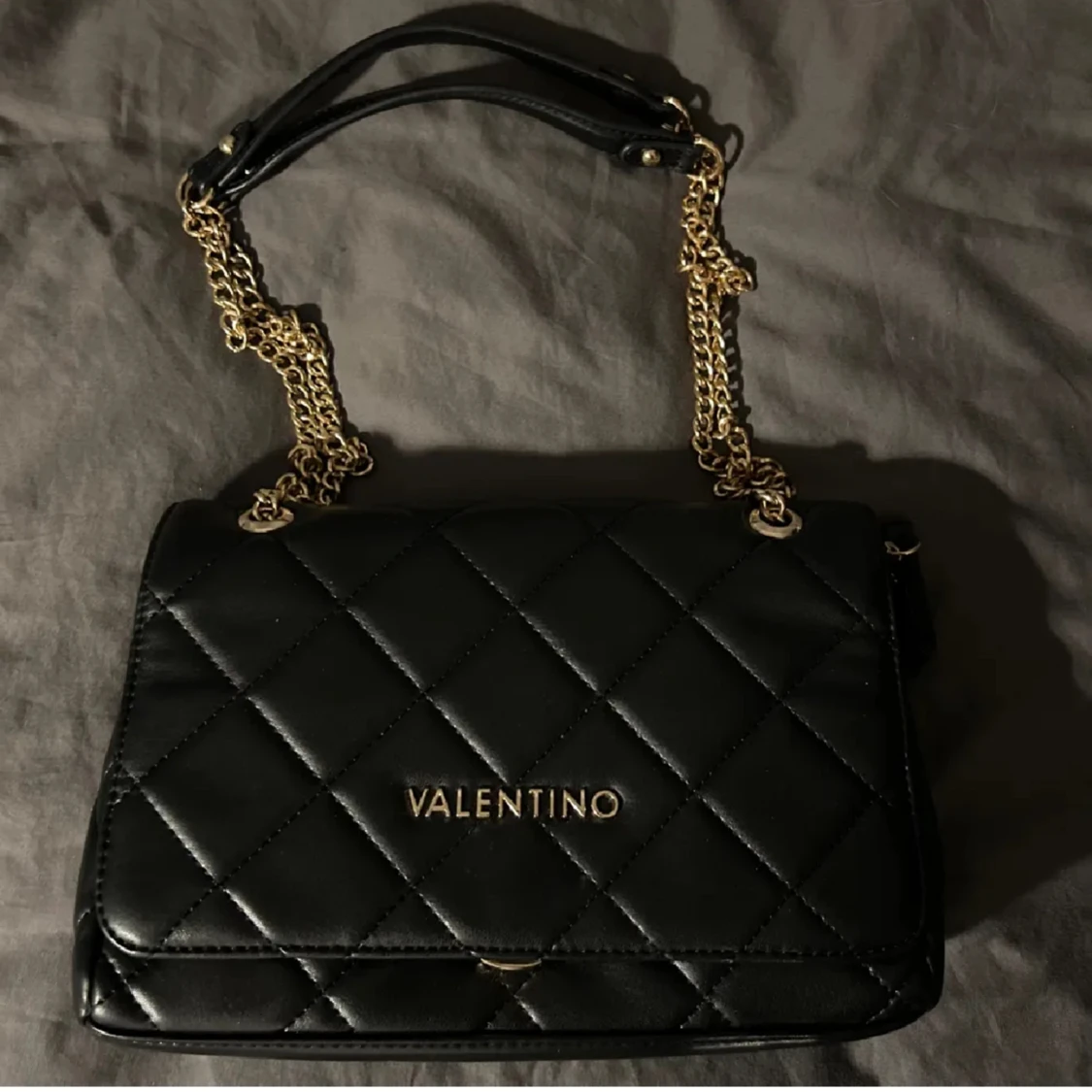 Valentino väska - 90