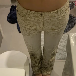 Leopardjeans  - Snygga jeans