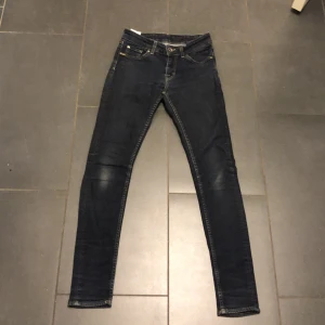 Tiger of sweden jeans - Tja ett par najs jeans från tiger of sweden för ett väldigt bra pris. Nypris: ungefär 1500kr, Mitt pris: 199kr