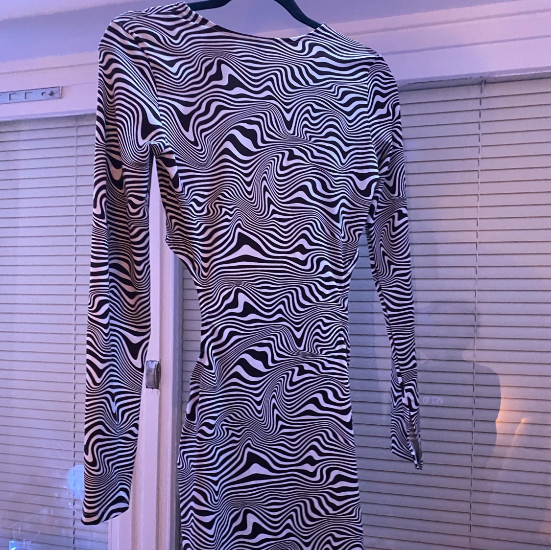 Klänning med mönster 