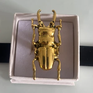 Insektsring - finns i en annan annons men plick erbjuder just nu fri frakt därför lägger jag ut igen💕