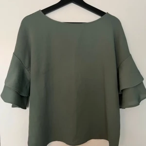 Grön blus - Fin skick strl s💕