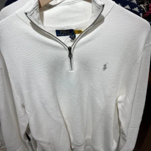Polo Ralph Lauren Zip Hoodie (vit) - Nytt skick aldrig använt, bara provad.