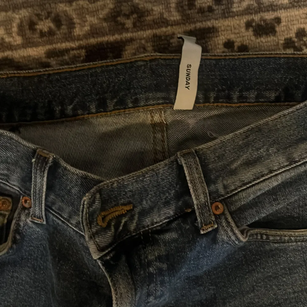 Sjukt snygga jeans som är i straight fit. Jeans & Byxor.