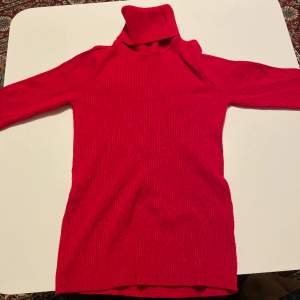 väldigt fin turtleneck tröja för kvinnor i perfekt skick