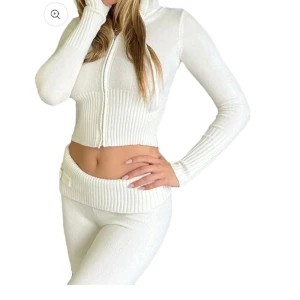 Catania club dupe set - Säljer en !DUPE! av Catania club set. Storlek S men skulle säga att den passar någon som är M