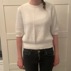 Zara tröja - Bra skick en liten fläck som går att tvätta känd som cashmere 