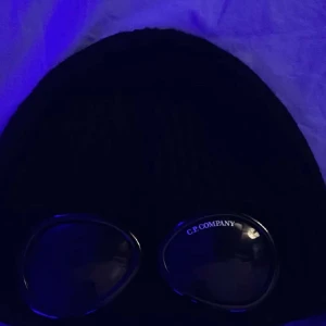 Cp mössa  - cp company mössa nypris 1499kr Skick 10/10  