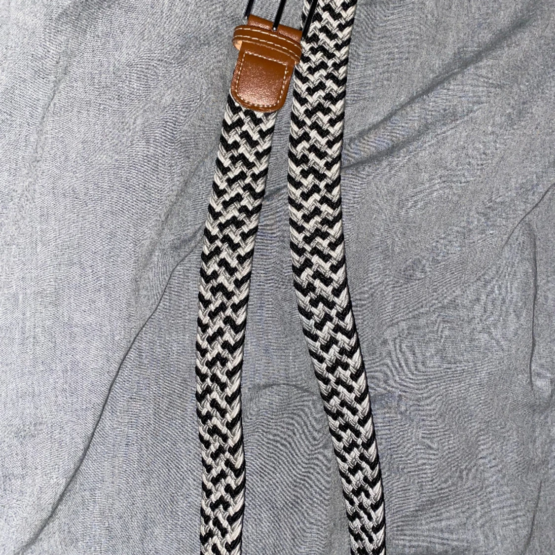 Flätat bälte (grish bälte)