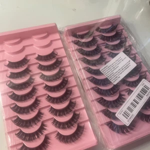 Fransar från shein - Säljer fransar från shein, har endast testat två par men säljer då de inte passade min ögonform och kommer inte längre till användning ❌❌❌jag står ej för frakten❌❌❌