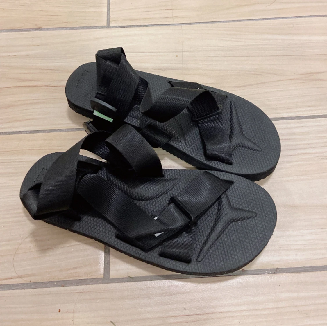 oanvända suicoke sandaler! - 90