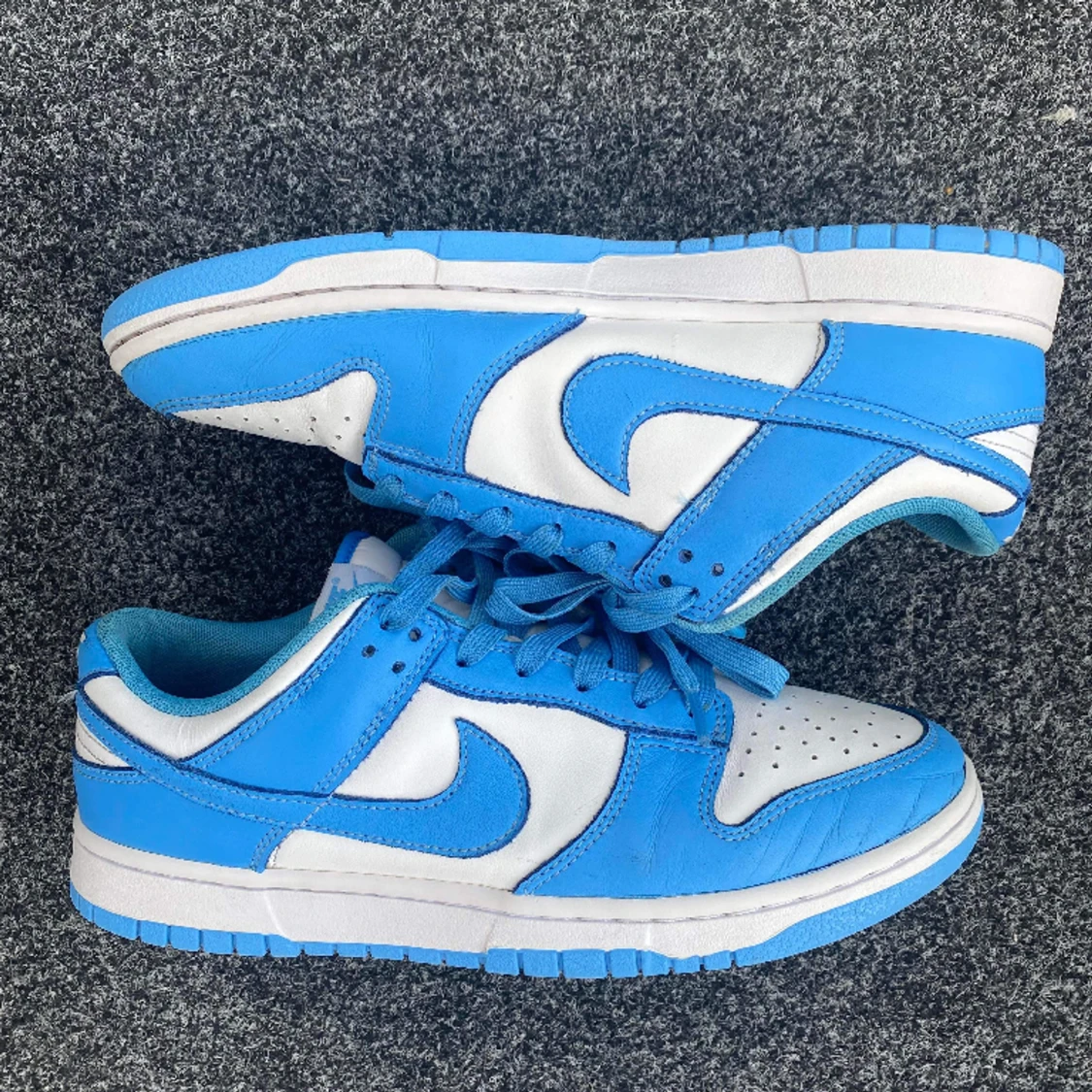 Nike Dunk Low UNC