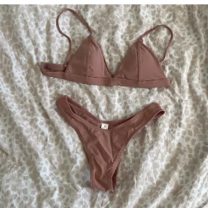 Bikini - Endast testad bikini. Tveka inte på att höra av dig om du har frågor! 130kr❤️
