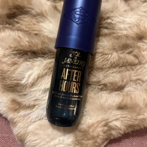 Sol De Jainero After Hours  - Säljer Sol De Jaineros limiterade doft After Hours då den inte riktigt föll mig i smaken. Den återstående mängden syns på andra bilden💕💕