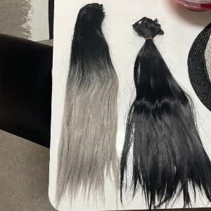  Syntethår helt nya - Helt nya i plast klips Syntethår fri frakt 