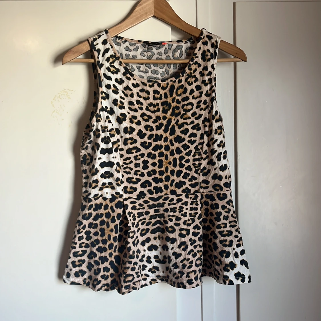 Peplumtopp från Only!