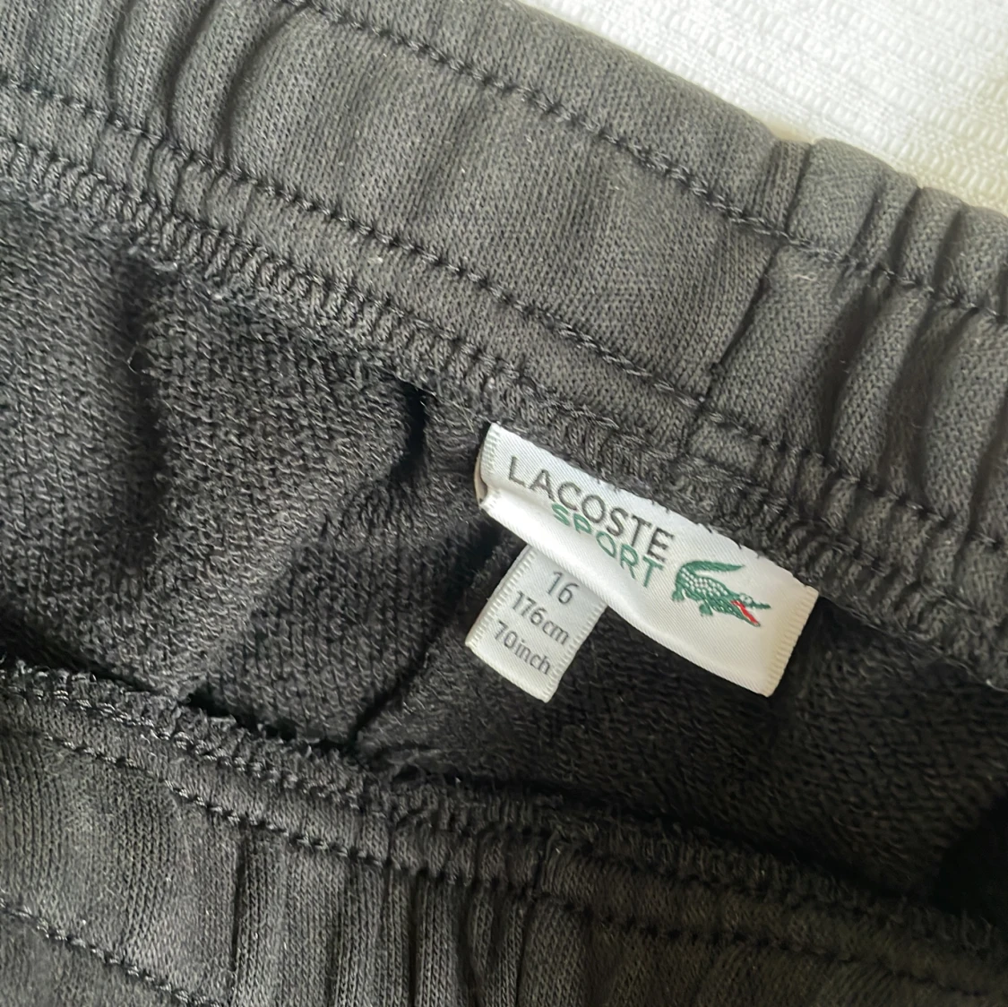 Lacoste mjukisbyxor  - 91