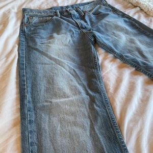 Levis 511 jeans  - Levis 511 riktigt bra skick. Fåtal gånger använda. Storlek W32 L34