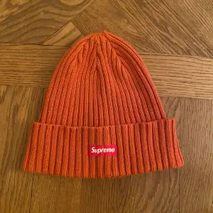 Supreme Overdyed Ribbed Beanie SS18 Riktigt snygg mössa från Supreme (rare)