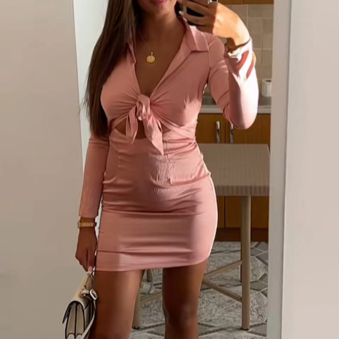 Rosa satin klänning - 91