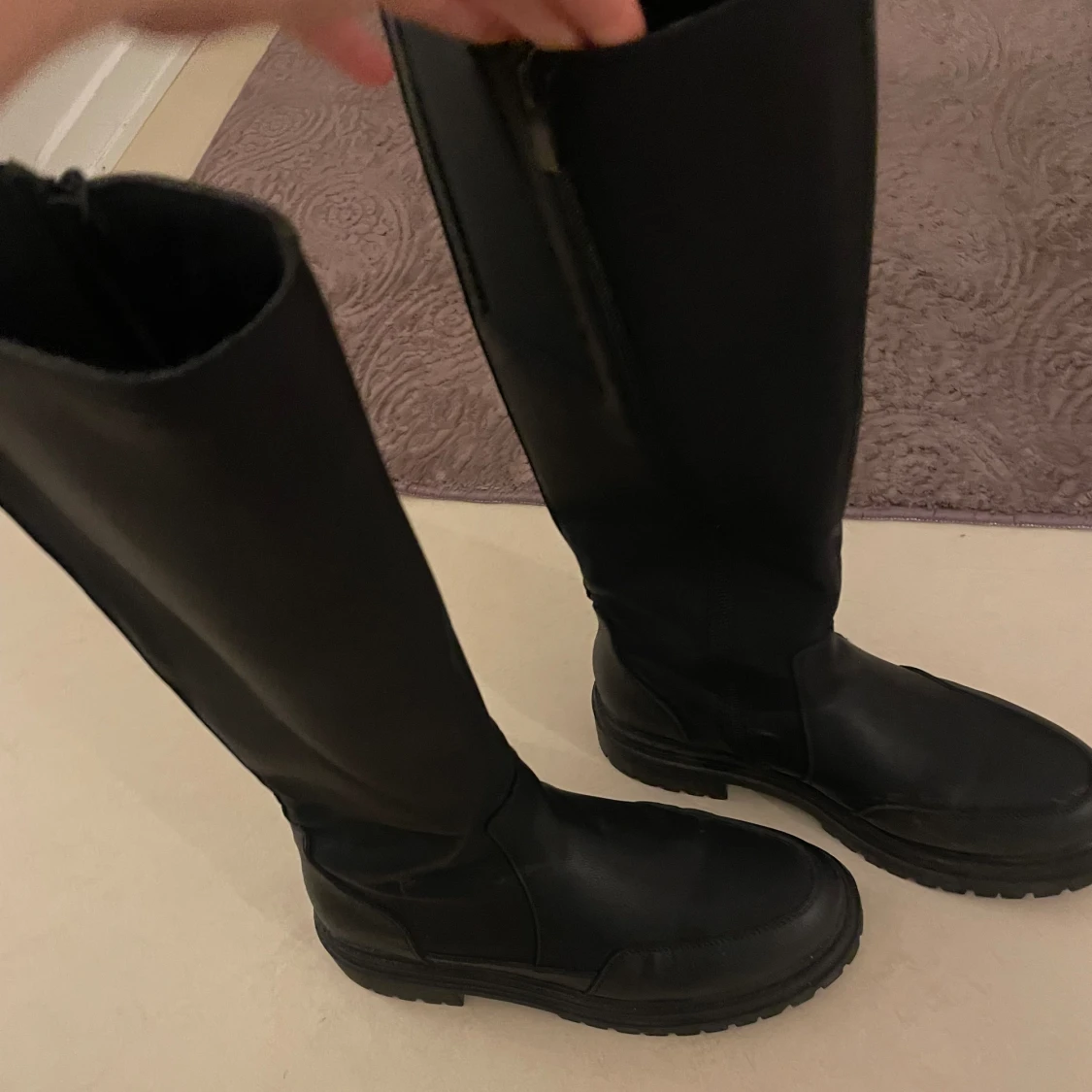 Svarta stövlar  - 90