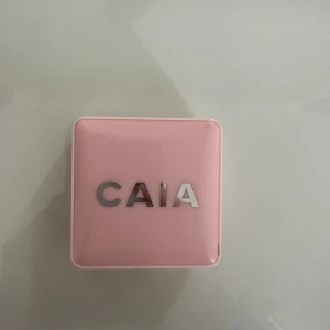 Caia blush - Endast använd en gång, då jag inte tyckte färgen passade mig  RASPBERRY PASSION 