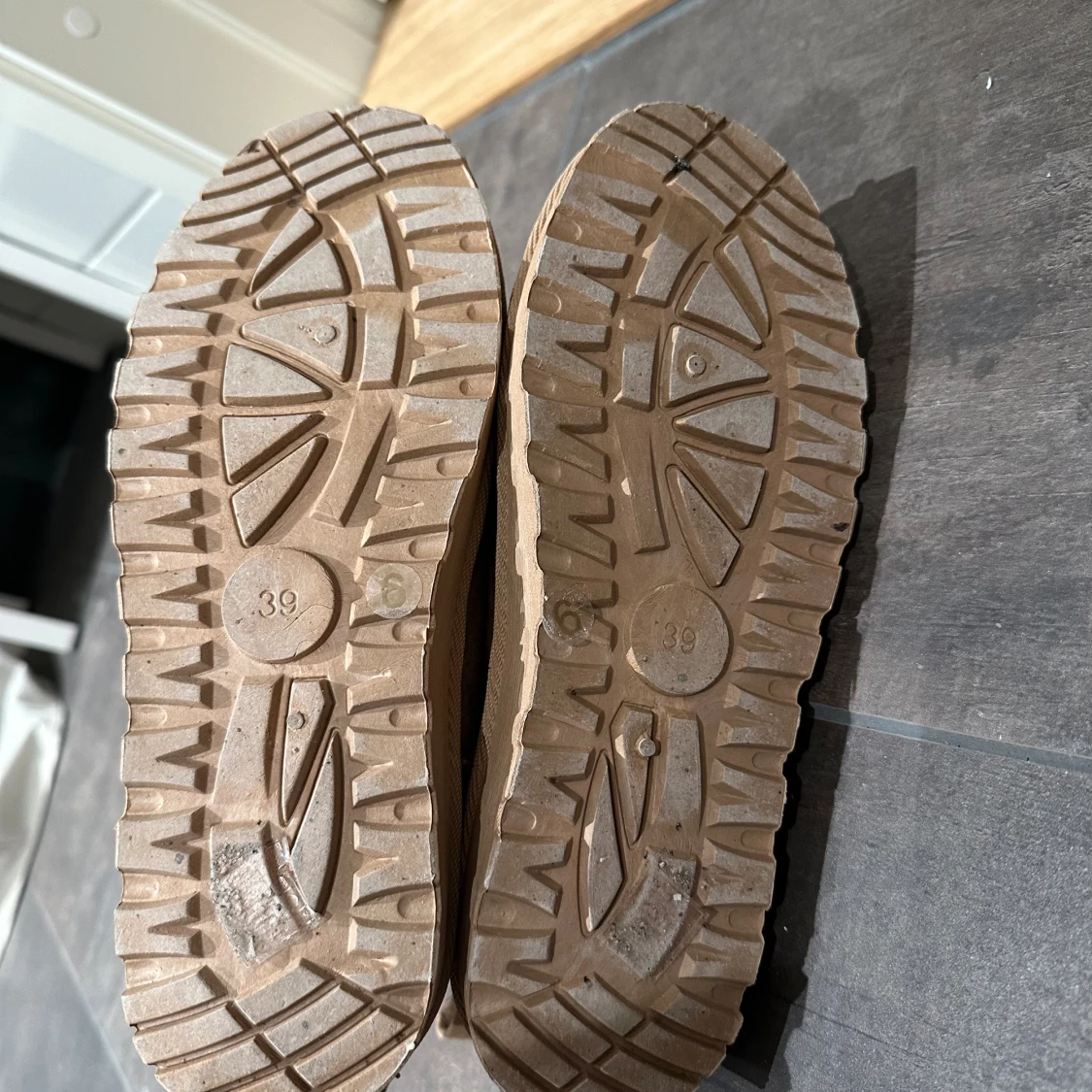 Låga mysiga varmfodrade boots - 92