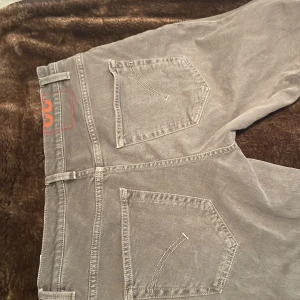 Dondup jeans - Säljer dessa feta Dondup jeans. Sitter slim 