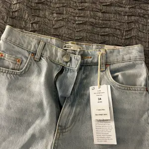 Straight Jeans från Gina Tricot. Aldrig använda. Strl 34