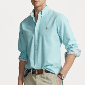 Ralph lauren skjorta - Storlek s  Endast använd två gånger, i super skick! Nypris 1600kr Frakt ingår ej!