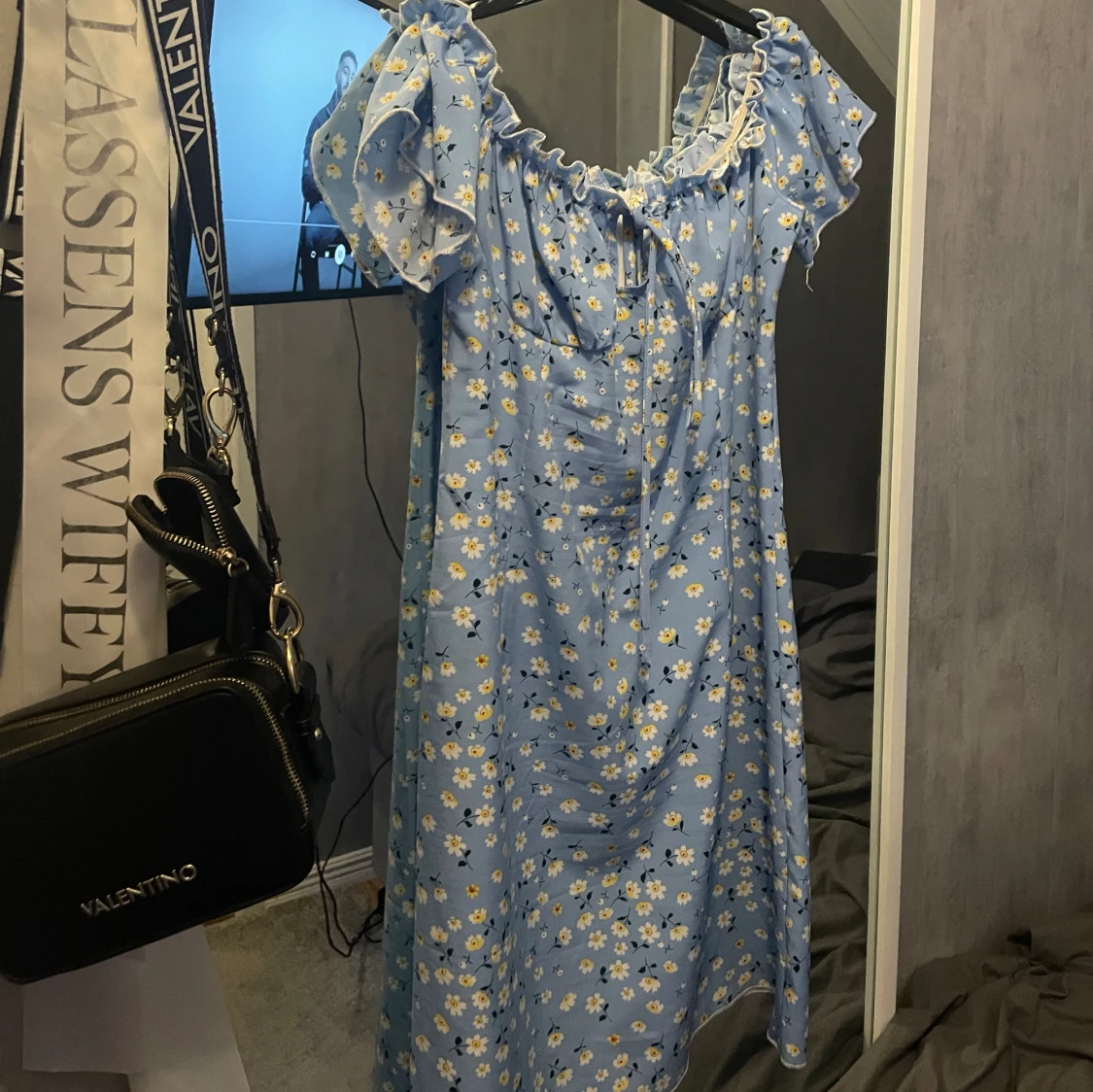 Blommig klänning - 90