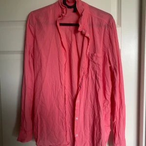 2st rosa skjortor - 2st rosa skjortor, jätte fint skick 