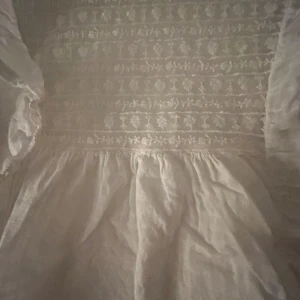 Blus - Denna blus kommer inte längre till användning, den är använd få gången och har inga tydliga defekter💘💘