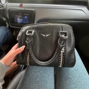 INTRESSEKOLL! - INTRESSEKOLL på min Sunny Bag Zadig Voltaire XS, inga defekter alls! Skriv för fler frågor❤️