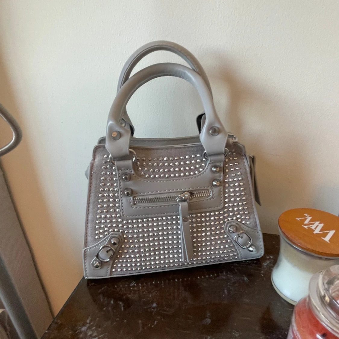 Grå handväska 💘💘 - 91